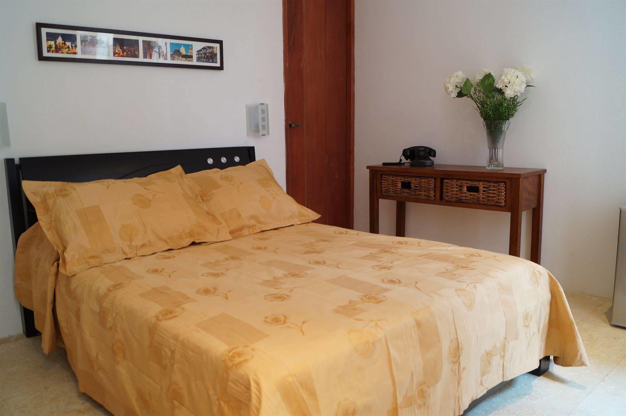 Casa Blanca Hotel Boutique Картахена Экстерьер фото